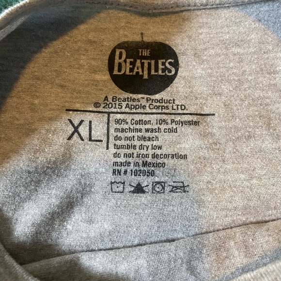 Men’s 2015 “The Beatles” Tee Shirt. Apple Crops LTD. Size XL. Grey with Graphics - Picture 5 of 6